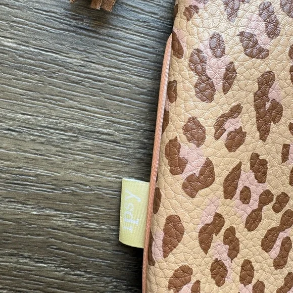 ipsy Leopard Print Pouch with Tassel - Picture 2 of 4